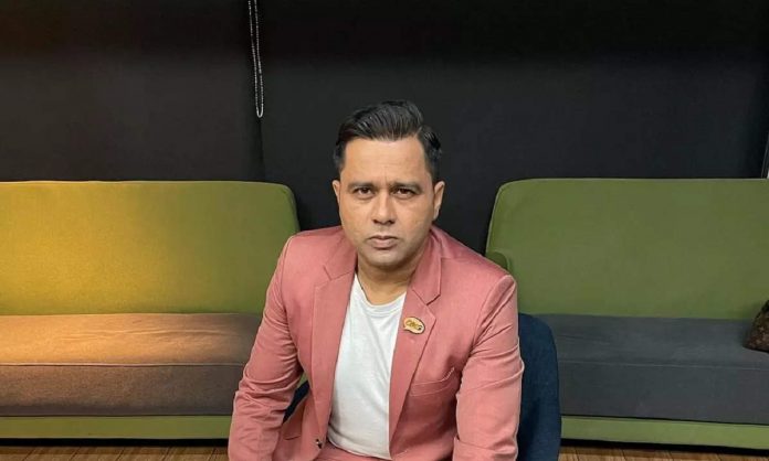 news-7 Akash Chopra responded to the fan's claim that only Pakistan could defeat India in India with a brilliant rejoinder.' with you Akash Chopra